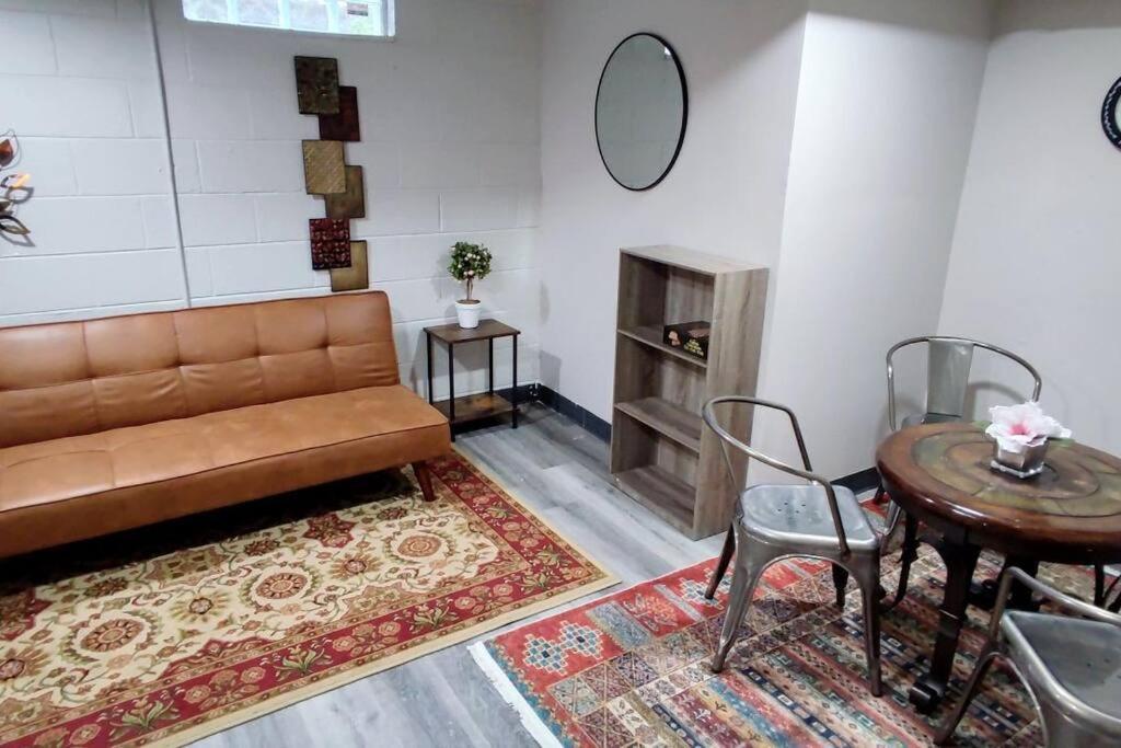 Spacious Suite Close To Downtown Indy/ King Bed Indianapolis Exteriér fotografie